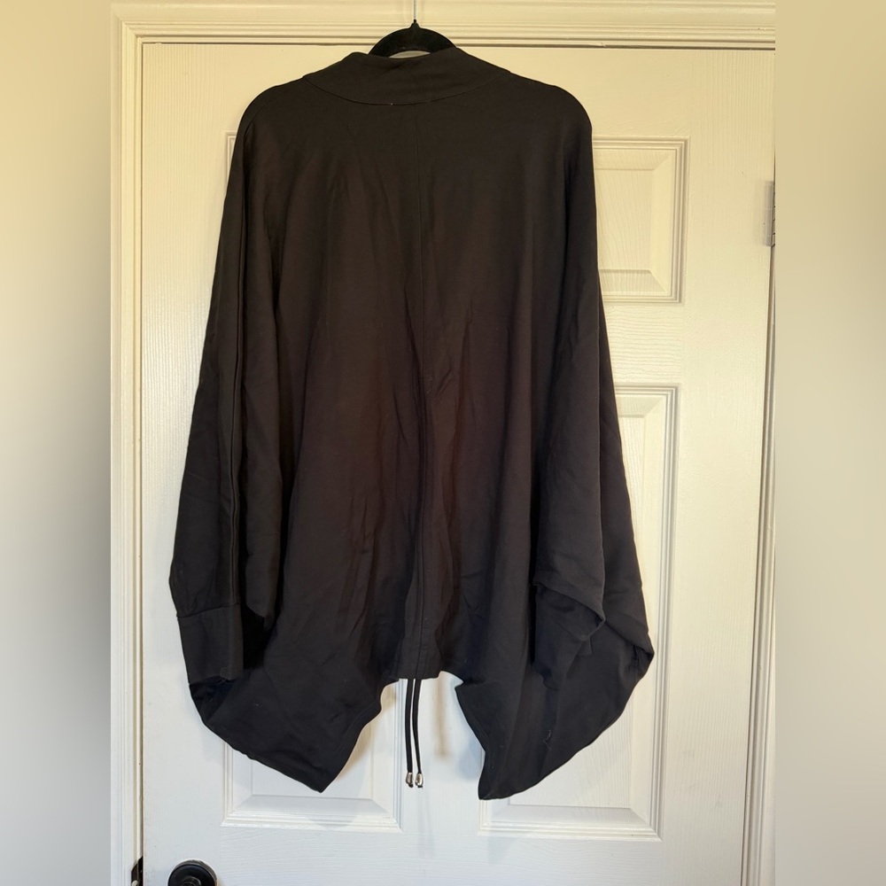 Cocoon Jacket
PATRIZIA LUCA NWT - Picture 4 of 7